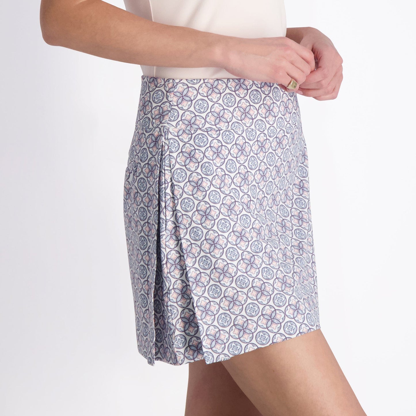 LIV SKORT-SALE - Fairway & Greene